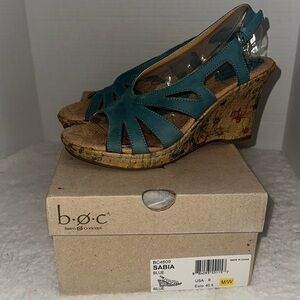 b.o.c Born concept blue strappy Sabia wedge sandals floral cork size 9 NEW